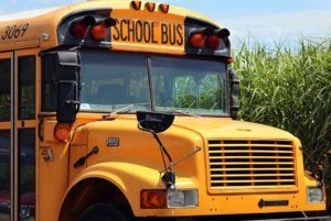 Un bus de ramassage scolaire