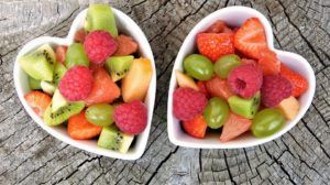 Une image de salades de fruits