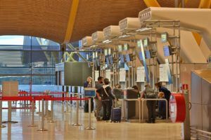 Zone d'enregistrement dans un aéroport